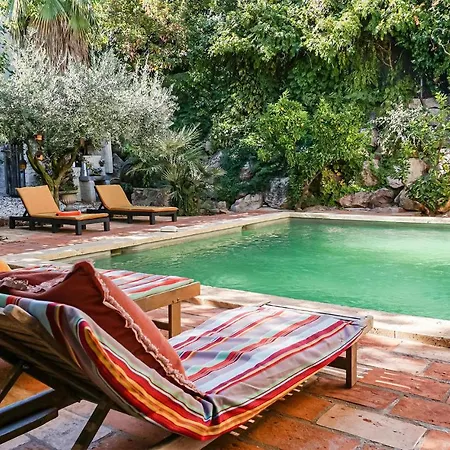 Holiday home Lovely In With Outdoor Swimming Pool